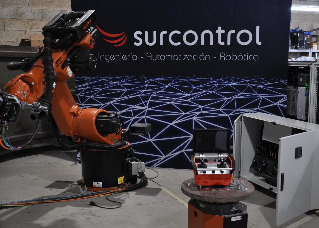 Fromaciones en robotica industrial con robots reales
